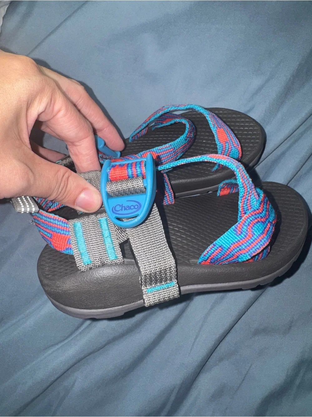 Chaco Kids Blue & Red Patterned Webbing Sandals - Picture 2 of 4